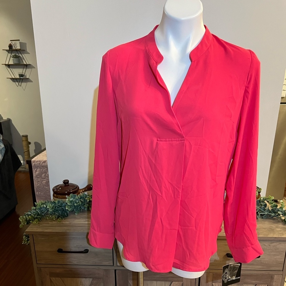 NWT pink Signature Studio long sleeve blouse